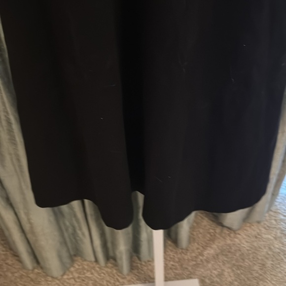 Eva Franco Black Fit and Flare Dress Size 4 EUC Slight Off Shoulder - Picture 5 of 7